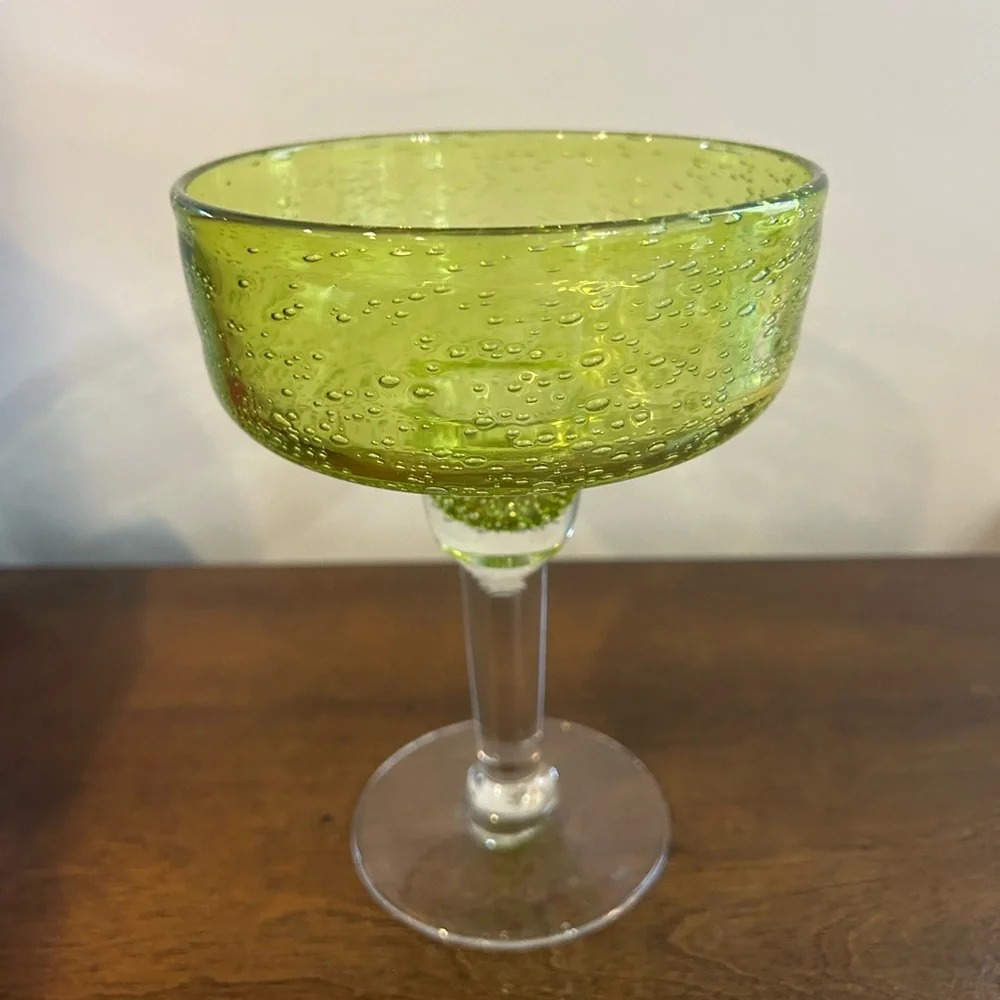 Crate & Barrel Margarita Glass Mexican HAND BLOWN Bubbles LIME GREEN 14 Ounce.
